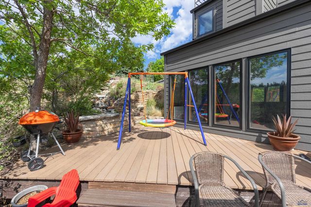 1127 WOODRIDGE DR, Rapid City, SD 57701