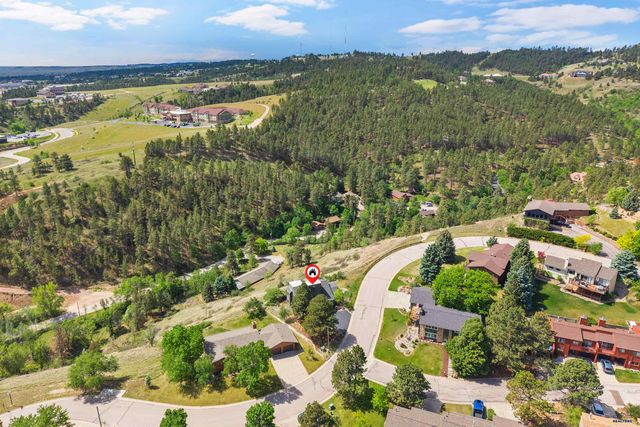 1127 WOODRIDGE DR, Rapid City, SD 57701