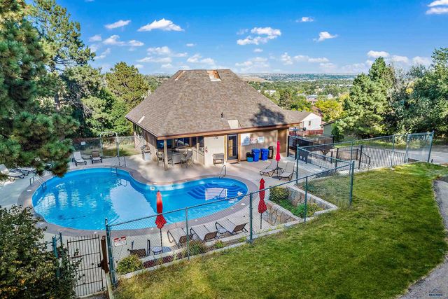1127 WOODRIDGE DR, Rapid City, SD 57701