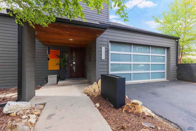 1127 WOODRIDGE DR, Rapid City, SD 57701