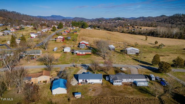 1449 Independence Avenue, Mount Carmel, TN 37645