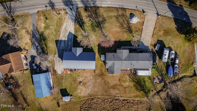 1449 Independence Avenue, Mount Carmel, TN 37645