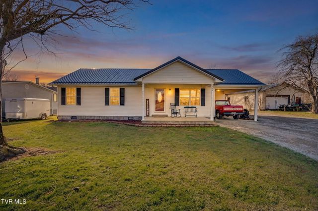 1449 Independence Avenue, Mount Carmel, TN 37645