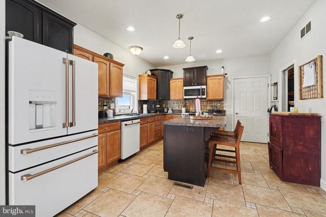 37 PHEASANT HILL DR, Halifax, PA 17032