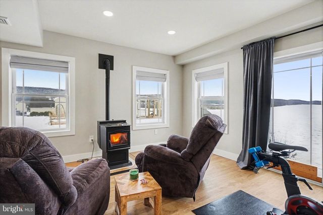 37 PHEASANT HILL DR, Halifax, PA 17032