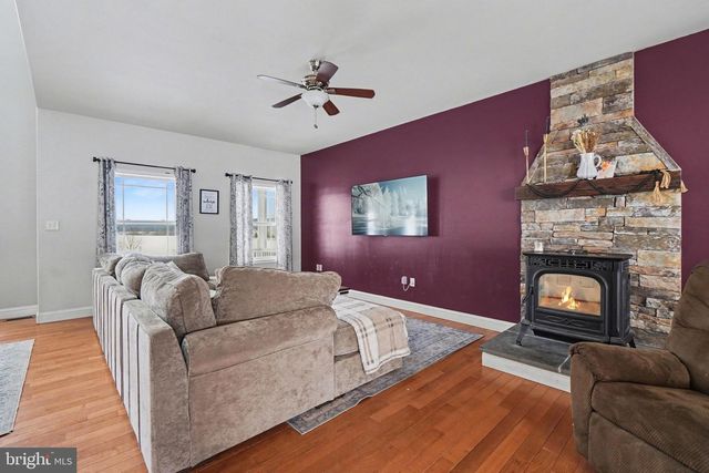 37 PHEASANT HILL DR, Halifax, PA 17032