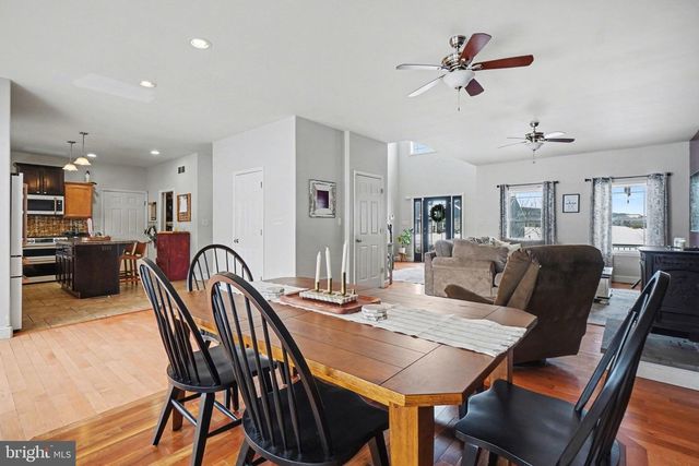 37 PHEASANT HILL DR, Halifax, PA 17032