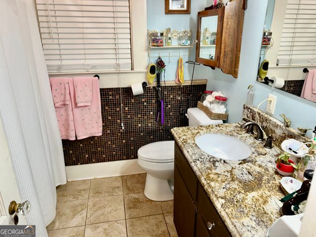 120 S Tusten Street, Elberton, GA 30635