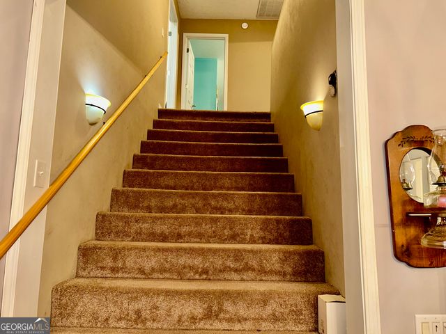 120 S Tusten Street, Elberton, GA 30635