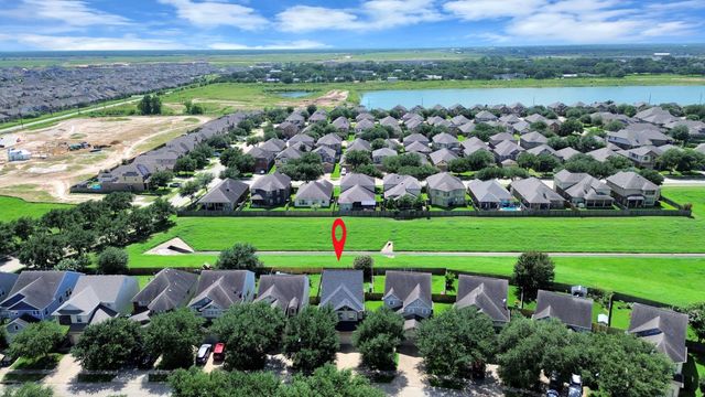 11027 Dellrose Crossing Drive, Richmond, TX 77406
