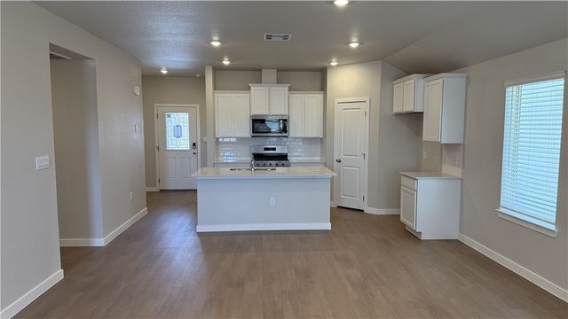 1345 Remys St, Corpus Christi, TX 78415