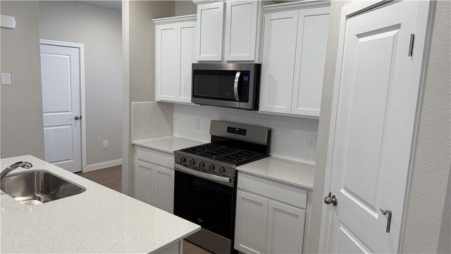 1345 Remys St, Corpus Christi, TX 78415