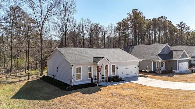 810 Shannon Circle Connector NE, Rome, GA 30161