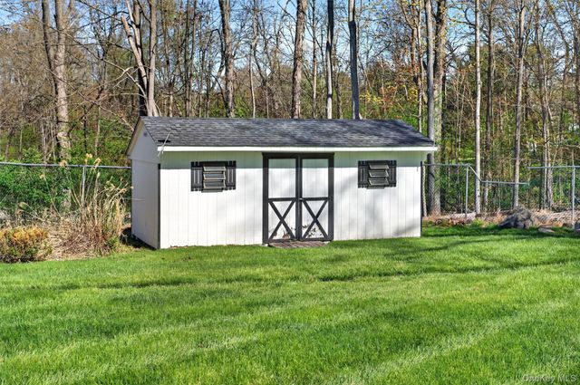 175 Barnes Road, Washingtonville, NY 10992