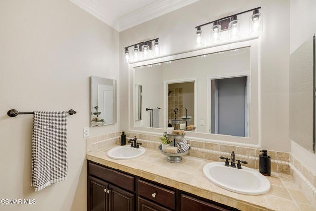 6852 Hazel Top Court, Moorpark, CA 93021