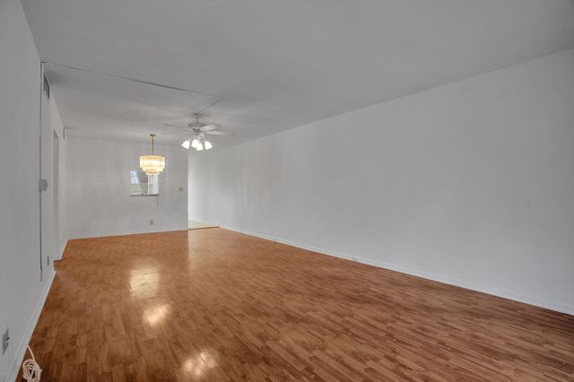 2006 Granada Dr N2, Coconut Creek, FL 33066