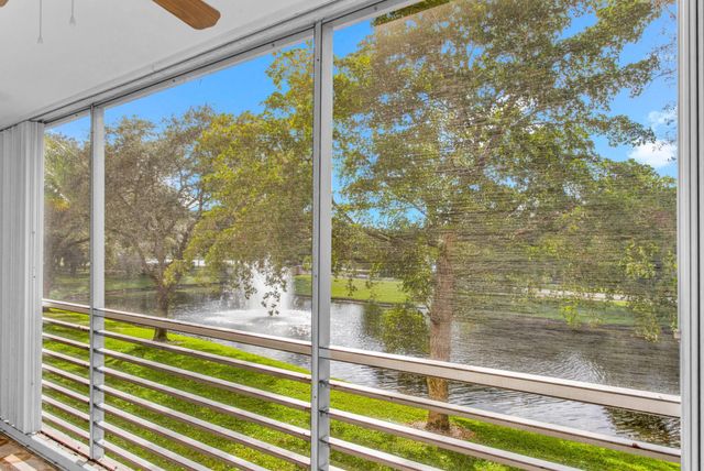 2006 Granada Dr N2, Coconut Creek, FL 33066