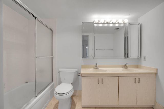 2006 Granada Dr N2, Coconut Creek, FL 33066