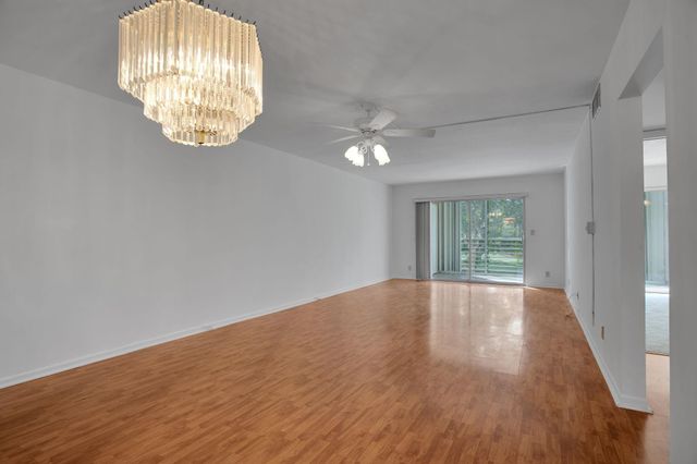 2006 Granada Dr N2, Coconut Creek, FL 33066