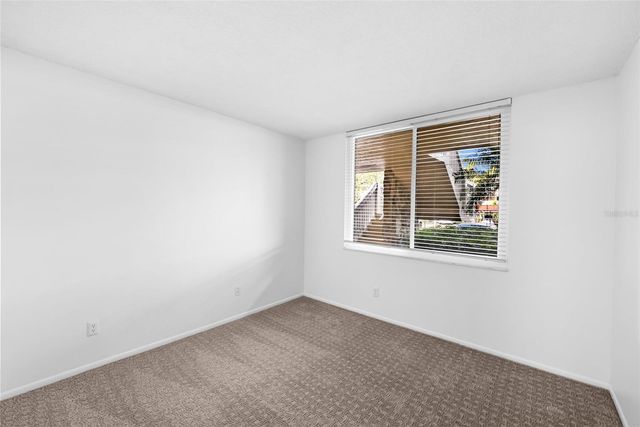 5095 BAY STREET NE 114, St Petersburg, FL 33703