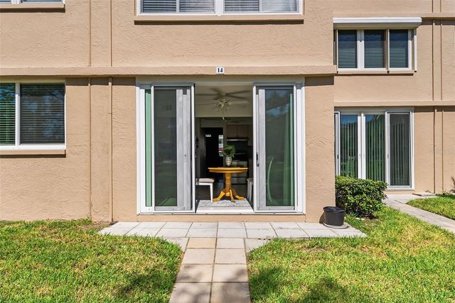5095 BAY STREET NE 114, St Petersburg, FL 33703