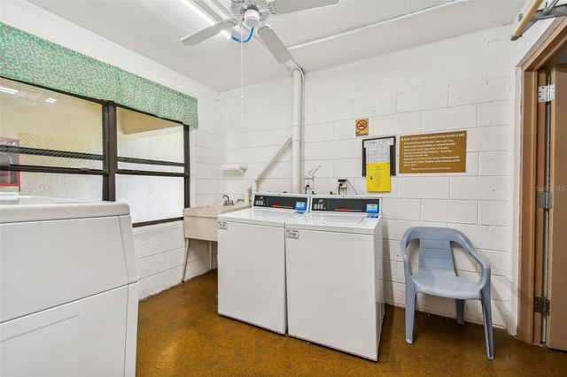 5095 BAY STREET NE 114, St Petersburg, FL 33703