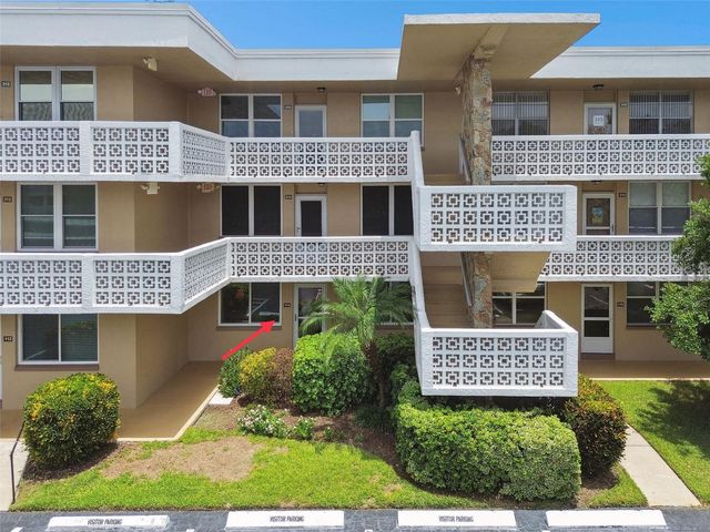 5095 BAY STREET NE 114, St Petersburg, FL 33703