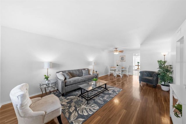 5095 BAY STREET NE 114, St Petersburg, FL 33703