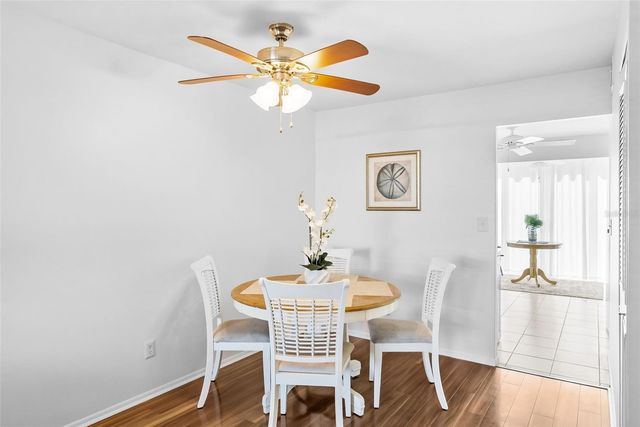 5095 BAY STREET NE 114, St Petersburg, FL 33703