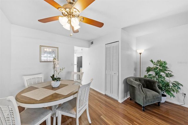 5095 BAY STREET NE 114, St Petersburg, FL 33703