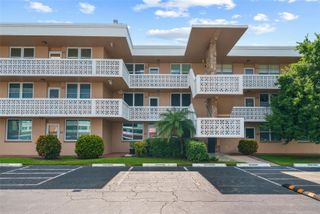 5095 BAY STREET NE 114, St Petersburg, FL 33703