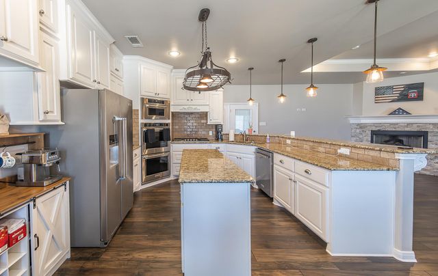 1 Highland Drive, Ransom Canyon, TX 79366