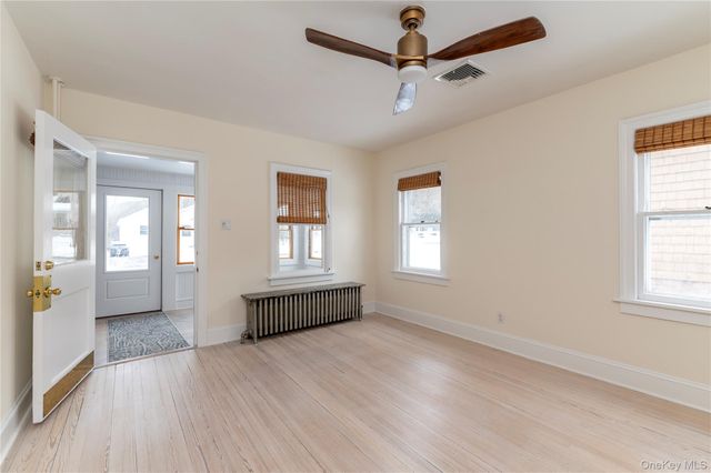 33 Forest Glen Road, Valley Cottage, NY 10989