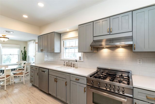 33 Forest Glen Road, Valley Cottage, NY 10989