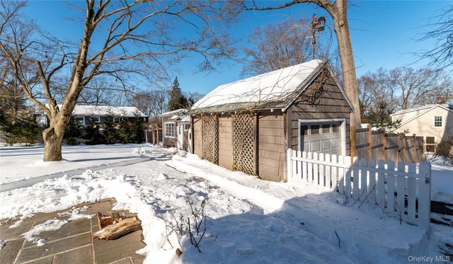 33 Forest Glen Road, Valley Cottage, NY 10989