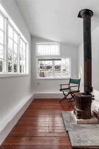 33 Forest Glen Road, Valley Cottage, NY 10989