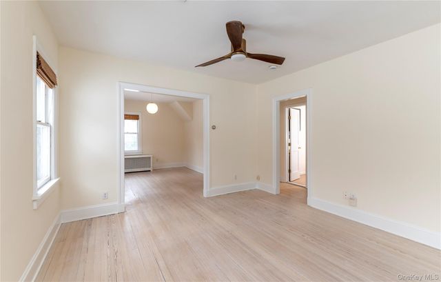 33 Forest Glen Road, Valley Cottage, NY 10989