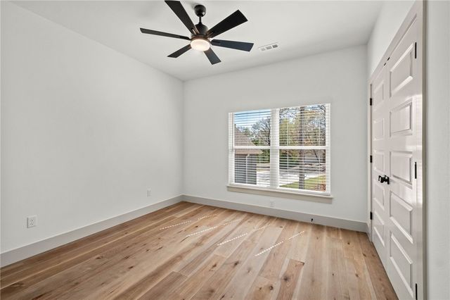 3 Bytham Circle, Bella Vista, AR 72714