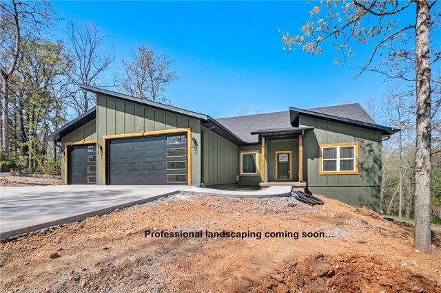 3 Bytham Circle, Bella Vista, AR 72714