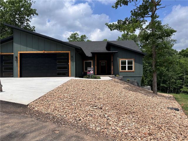 3 Bytham Circle, Bella Vista, AR 72714