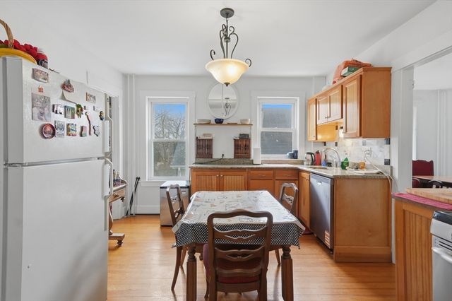 17 Locust Terrace 2, Cambridge, MA 02138