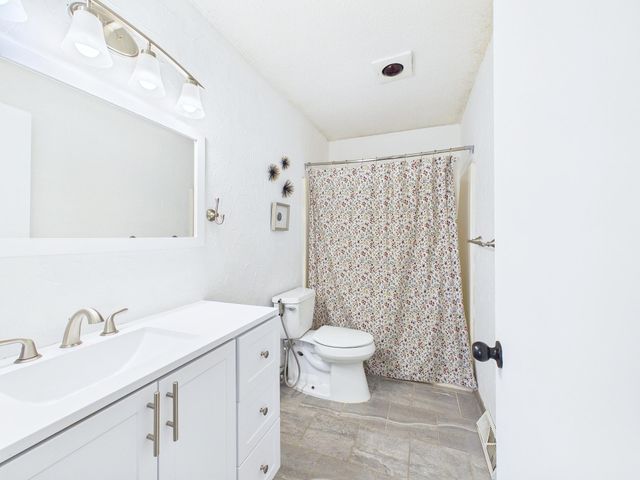 2210 Green Drive, Faribault, MN 55021