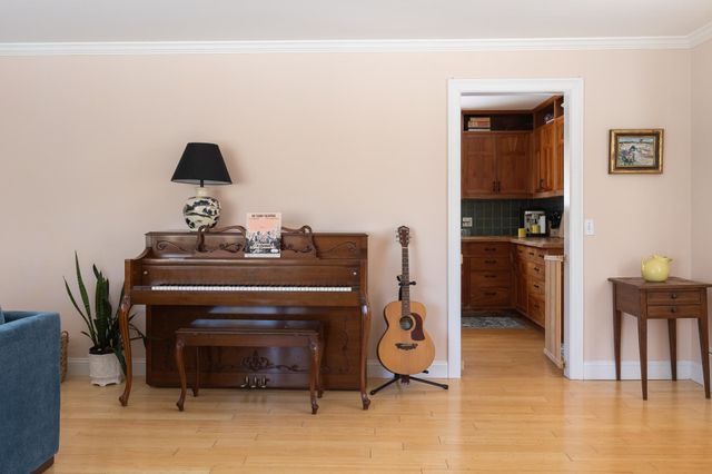 45 Crescent Road, Burlington, VT 05401
