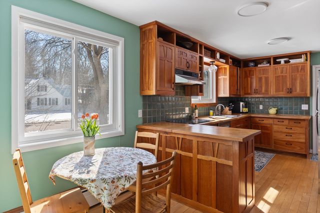 45 Crescent Road, Burlington, VT 05401