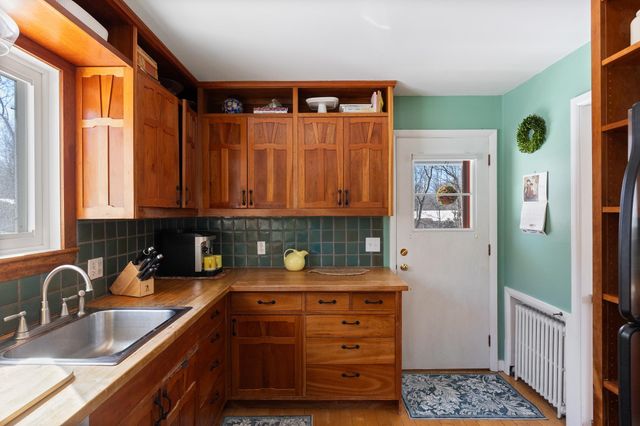 45 Crescent Road, Burlington, VT 05401