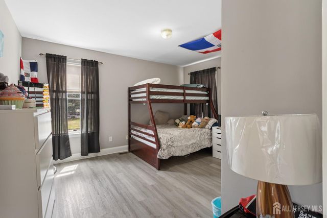531 Manor Road, Beverly, NJ 08010