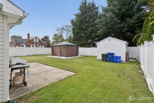 531 Manor Road, Beverly, NJ 08010