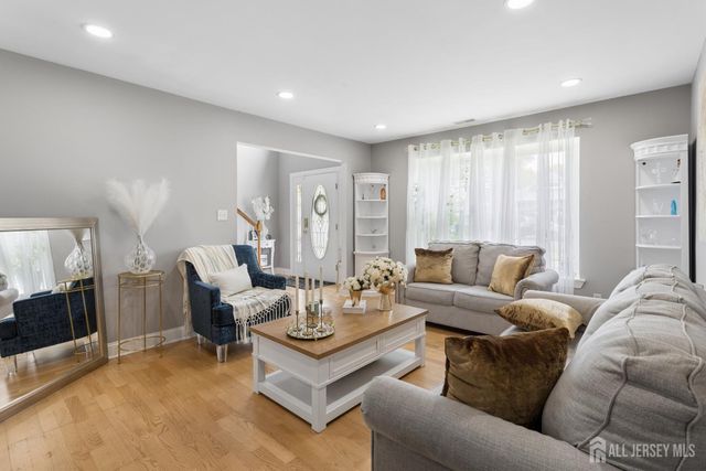 531 Manor Road, Beverly, NJ 08010