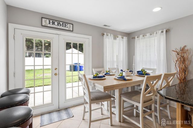 531 Manor Road, Beverly, NJ 08010
