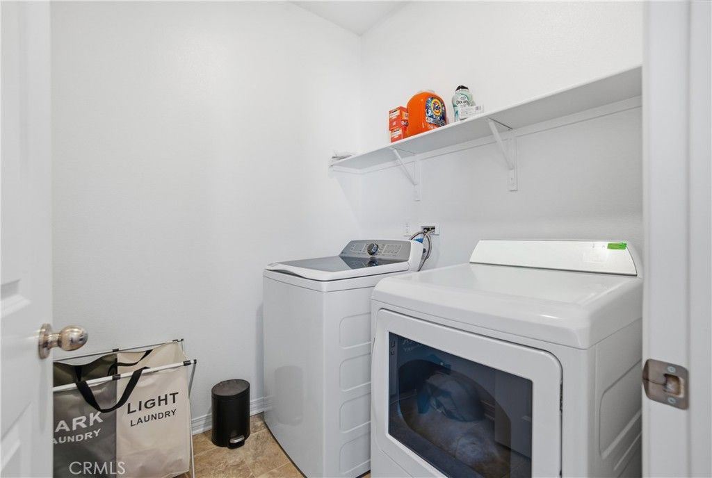 Image 15 of property listing at 16651 Snowdrop 1, Fontana, CA 92336